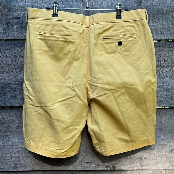 Lands' End Men's Yellow Traditional Fit Casual Stretch Chino Shorts Size 34 - Picture 2 of 7